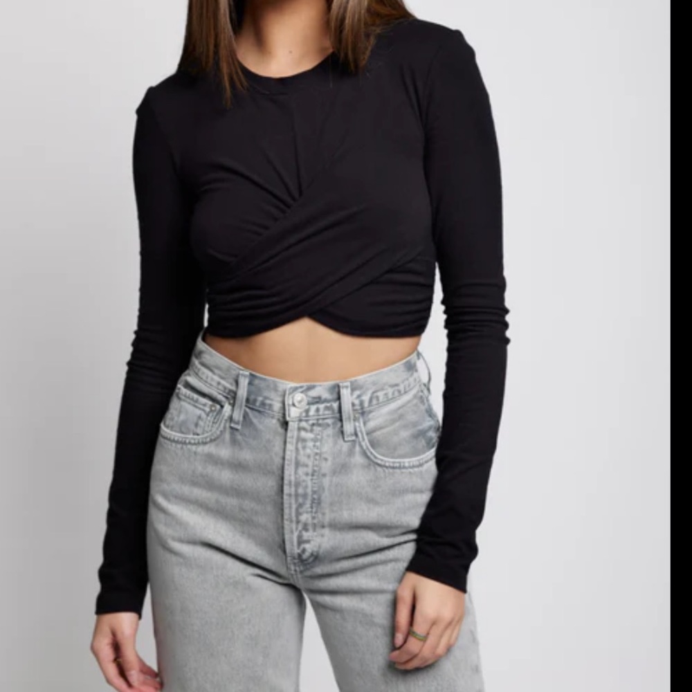 BOGO 🔥🔥 The Range Sueded Jersey Crossover Crew Top in Black - Picture 2 of 5